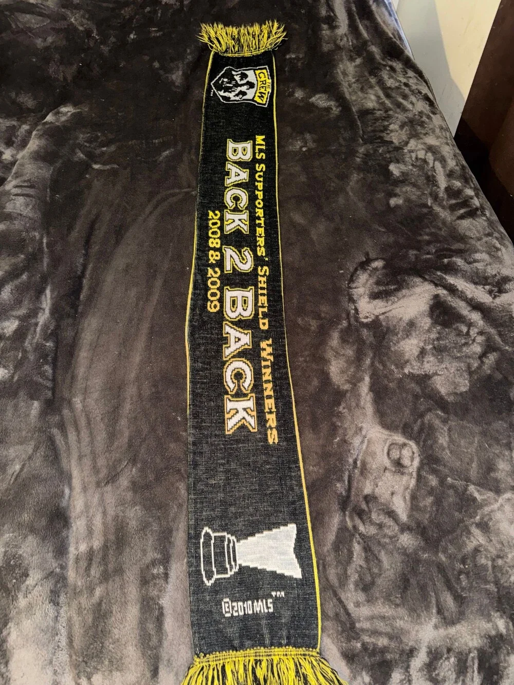 Columbus Crew MLS Cup 2010 Scarf Yellow Black Acrylic Soccer Fan
